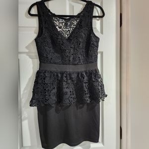 Windsor Black Lace Dress Size M